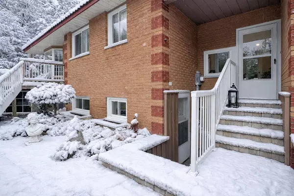 Springwater, ON L9X 1B3,1243 Crossland RD