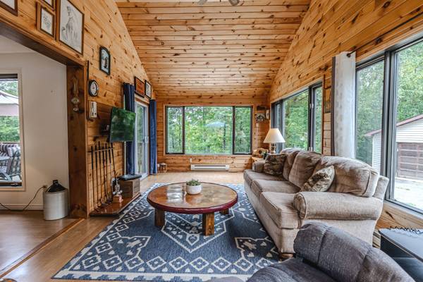 Severn, ON P0E 1N0,1506 Torpitt RD