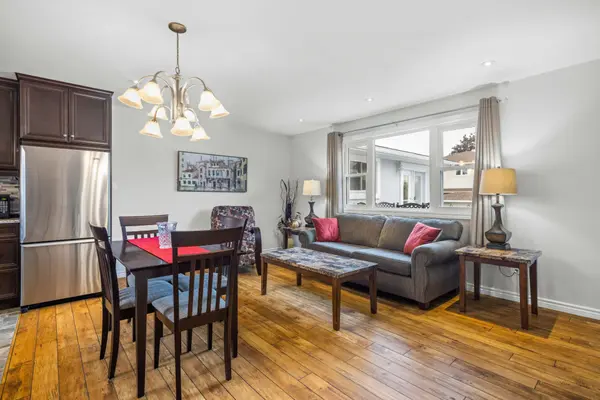 Cyrville - Carson Grove - Pineview, ON K1B 3L1,1396 Maxime ST