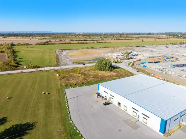 Barrhaven, ON K2J 0P7,0 Bill Leathem DR