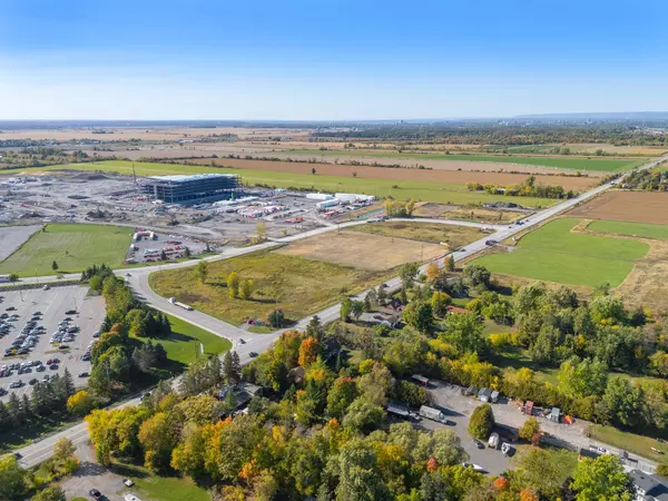 Barrhaven, ON K2C 3H1,11 Beckstead RD