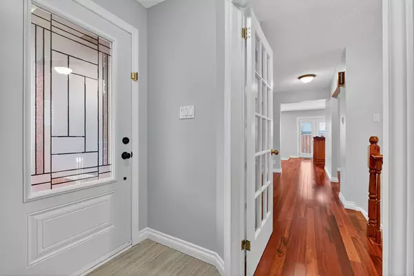 Orleans - Cumberland And Area, ON K4A 2N5,1475 York Mills DR