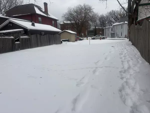 Arnprior, ON K7S 1N8,126 Elgin ST W