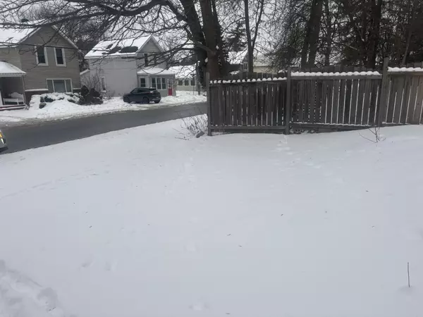 Arnprior, ON K7S 1N8,126 Elgin ST W