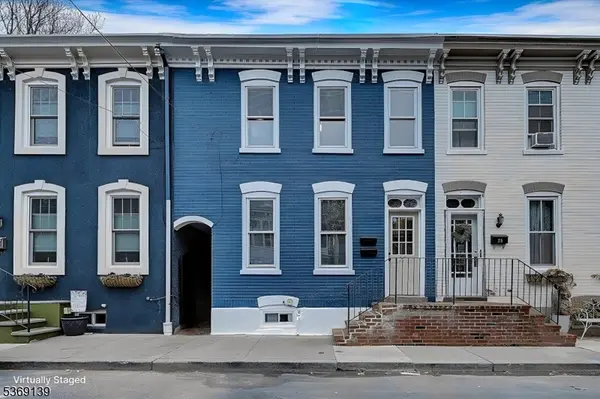 27 Swan St, Lambertville City, NJ 08530