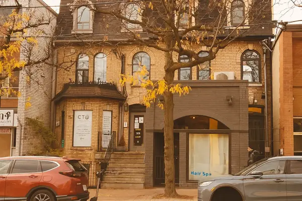 Toronto C08, ON M5A 3A2,440 Parliament ST #3