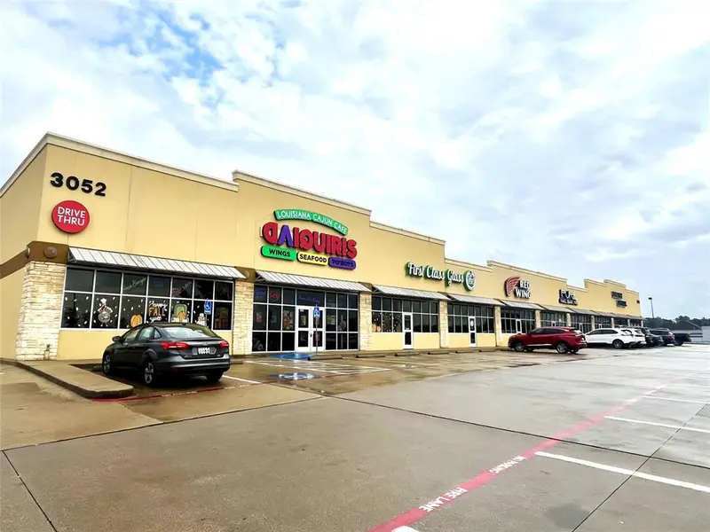 3052 N Eastman Road, Longview, TX 75605