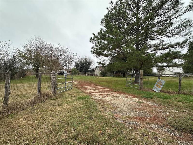 2084 Lcr 456, Groesbeck, TX 76642