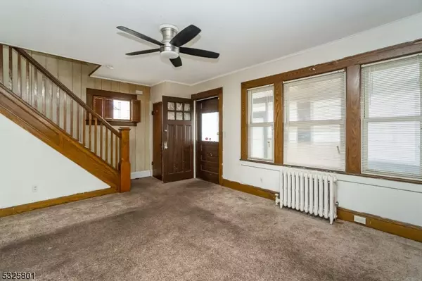 Roselle Boro, NJ 07203,424 E 4Th Ave