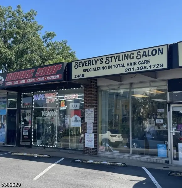 248 Broadway, Elmwood Park Boro, NJ 07407