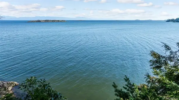 Nanoose Bay, BC V9P 9J4,SL 2 Oak Leaf Dr