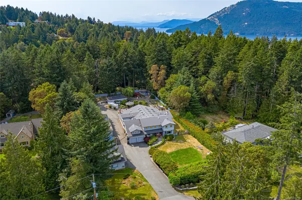 North Saanich, BC V8L 5K6,11376 Osprey Pl