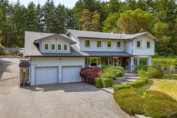 North Saanich, BC V8L 5K6,11376 Osprey Pl