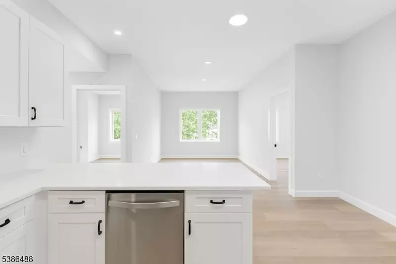 391 Springfield Avenue #3H, Berkeley Heights Twp., NJ 07922