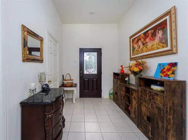 Dallas, TX 75249,7046 Panavision Trail