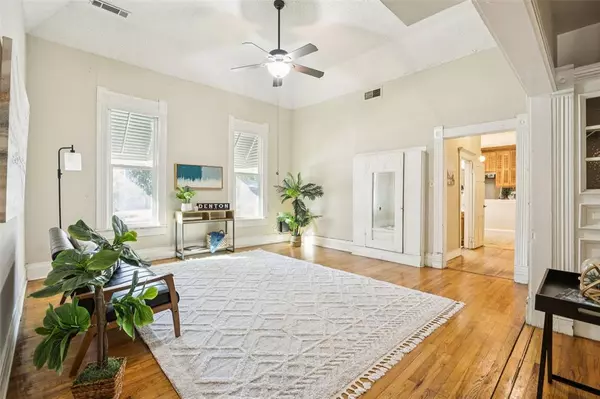 Denton, TX 76201,222 W College Street #A,B,C