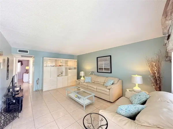 Deerfield Beach, FL 33442,15 Markham A #15