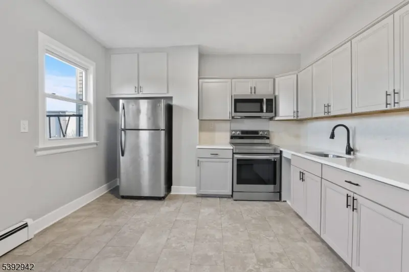 Elizabeth City, NJ 07206,139 Ripley Pl