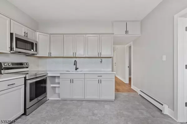 Elizabeth City, NJ 07206,139 Ripley Pl