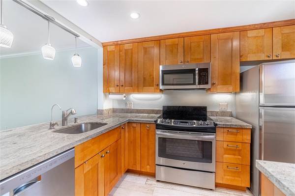 1951 NE 39th St #256, Lighthouse Point, FL 33064