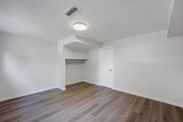 St. Catharines, ON L2M 2Z8,628 Bunting RD