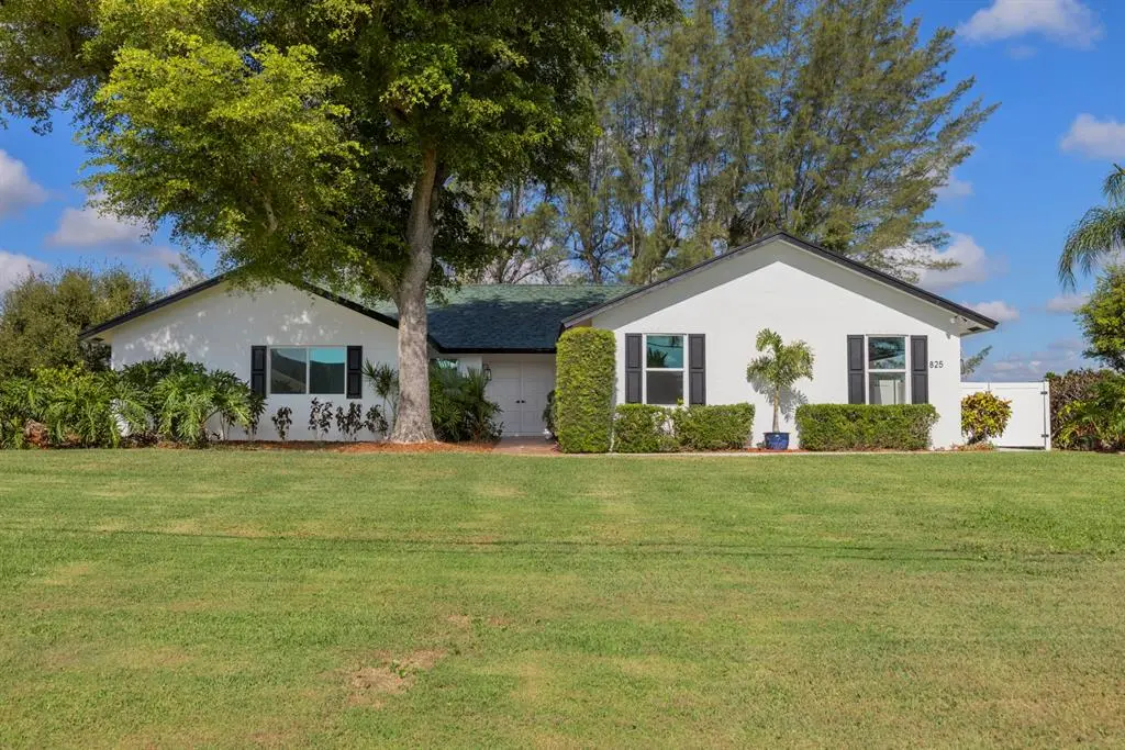 West Palm Beach, FL 33411,825 Whippoorwill Trl