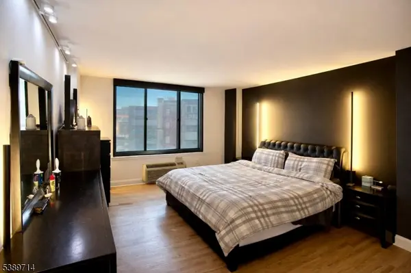 Hoboken City, NJ 07030,415 Newark St