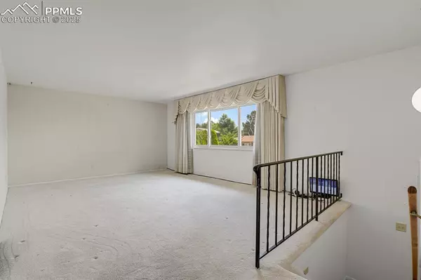 Colorado Springs, CO 80915,1044 Doyle PL