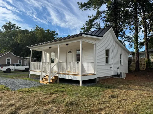 Appomattox, VA 24522,287 Harrell Street