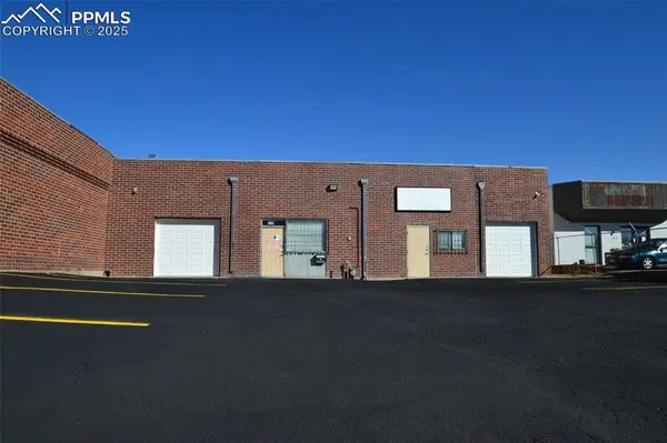 Colorado Springs, CO 80909,325 Delaware DR #B