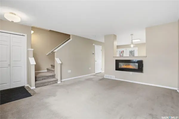 Regina, SK S4P 0B8,1214 14th AVENUE