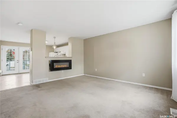 Regina, SK S4P 0B8,1214 14th AVENUE