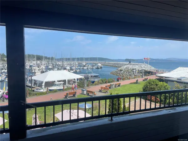 Sidney, BC V8L 4X3,9851 Seaport Pl #2B