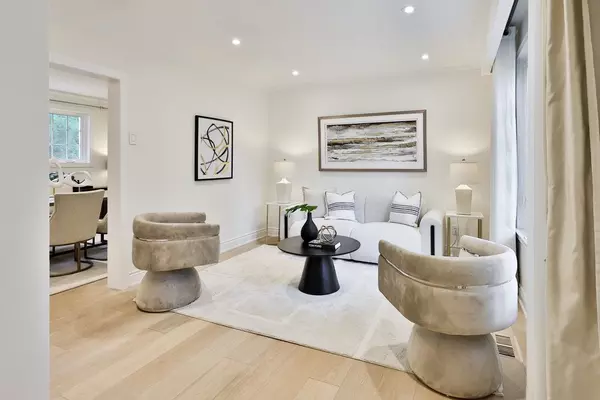 Oakville, ON L6J 1S3,1316 Cambridge DR