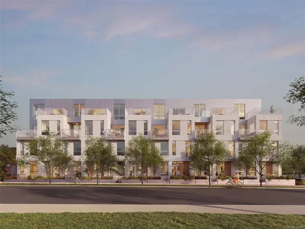 Victoria, BC V8S 3W8,335 Beechwood Ave #204