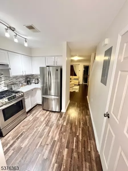 Newark City, NJ 07103,118 Irvine Turner Blvd