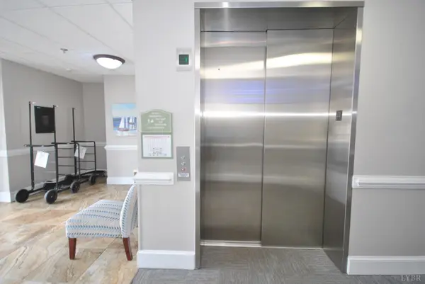 Huddleston, VA 24104,1245 Graves Harbor TRL