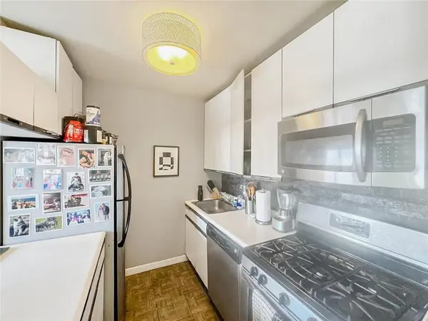 Manhattan, NY 10036,500 West 43rd ST #21E