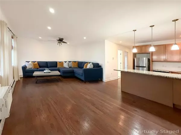 Rockaway Park, NY 11694,183 Beach 100th ST #6B