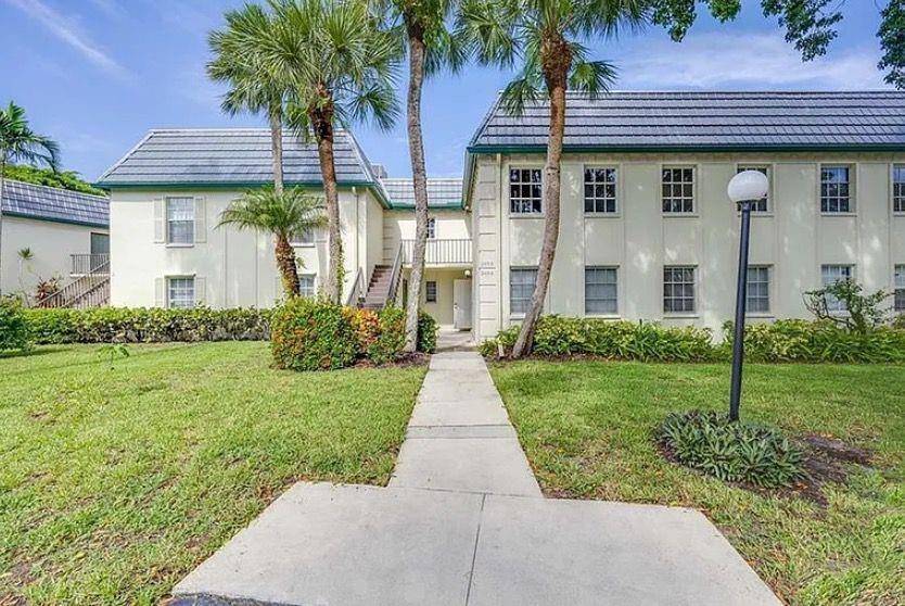 209 Bob O Link Way #A, Naples, FL 34105