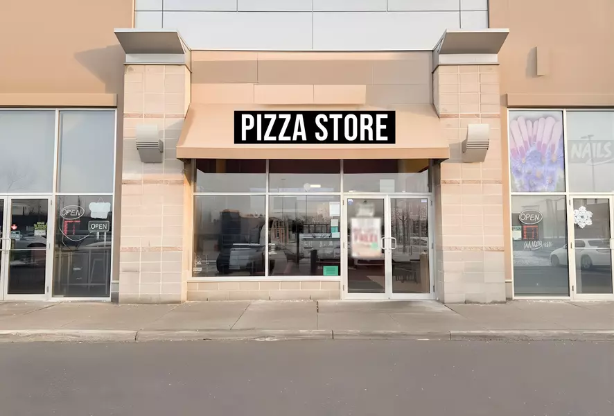 148 West DR #104, Brampton, ON L6T 5P1