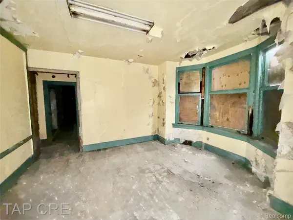 1092 E Grand BLVD, Detroit, MI 48207