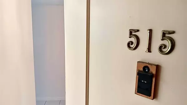 Lauderdale By The Sea, FL 33308,5100 N Ocean Blvd #515