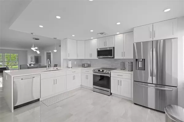 4301 Martinique Cir #M2, Coconut Creek, FL 33066