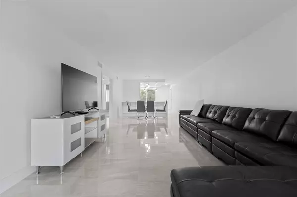 Coconut Creek, FL 33066,4301 Martinique Cir #M2