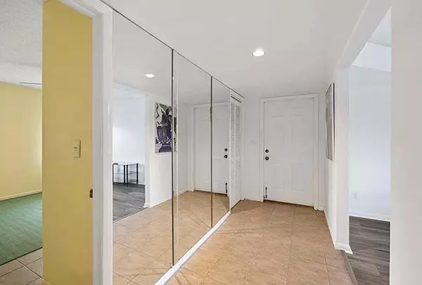 Naples, FL 34105,209 Bob O Link Way #A