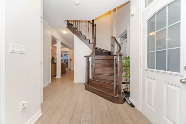 Vaughan, ON L4H 3Y2,70 Hopewell ST