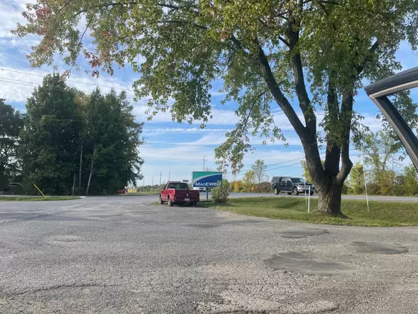 Elizabethtown-kitley, ON K7R 3L2,24 County Rd 17 N/A SE