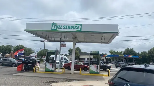 Hicksville, NY 11801,178 West Old Country RD