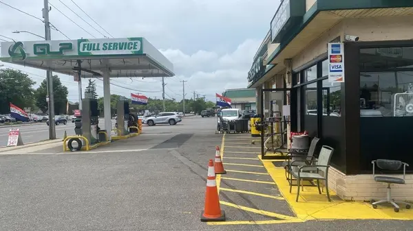 Hicksville, NY 11801,178 West Old Country RD